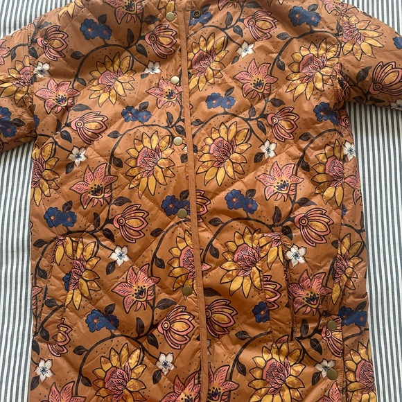 Marine Layer Reversible Quilted Jacket - Picture 5 of 7